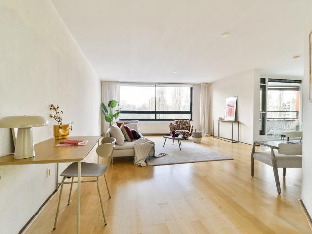 Studio te koop in Nieuw-West, Amsterdam