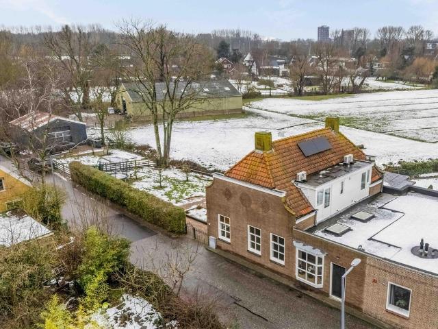 Woning te koop in Charlois, Rotterdam