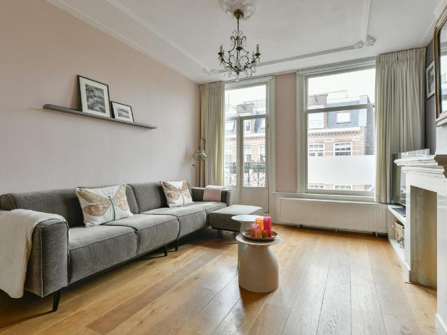 Bovenwoning te koop in West, Amsterdam