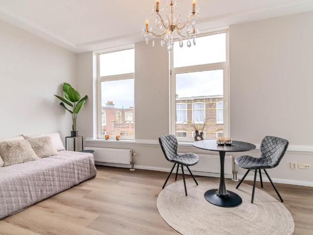 Bovenwoning te koop in Valkenboskwartier, Den Haag