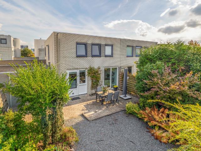 Woning te koop in De Hunze, Groningen