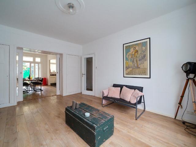 Benedenwoning te koop in 's-gravenhage, Bomenbuurt