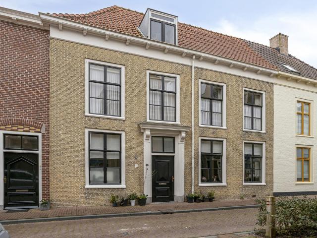 Woonboerderij te koop in Zeeland