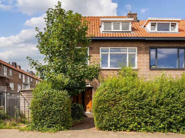 Bovenwoning te koop in Dordrecht