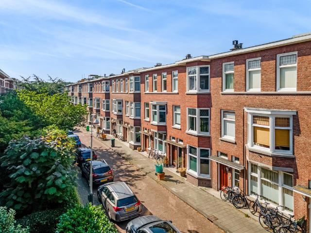 Bovenwoning te koop in 's-gravenhage, Waalsdorp