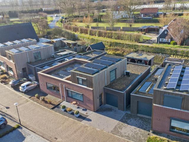Woning te koop in Eversdijk, Zeeland