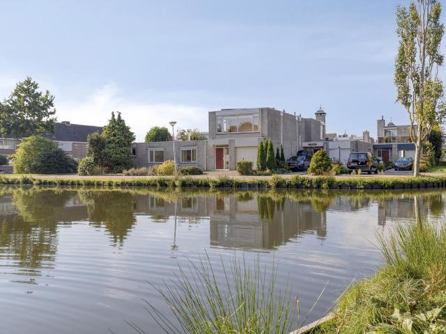 Woning te koop in Krimpen Aan Den Ijssel, Zuid Holland