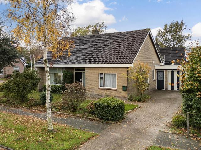 Bungalow te koop in Buitenpost, Friesland