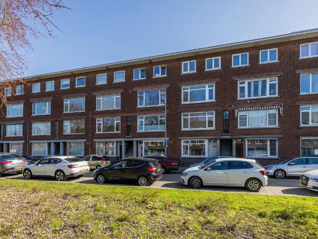 Bovenwoning te koop in Oud-Charlois, Rotterdam
