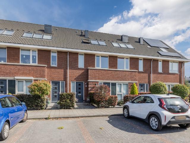 Dubbele Bovenwoning te koop in Ter Leede, Barendrecht
