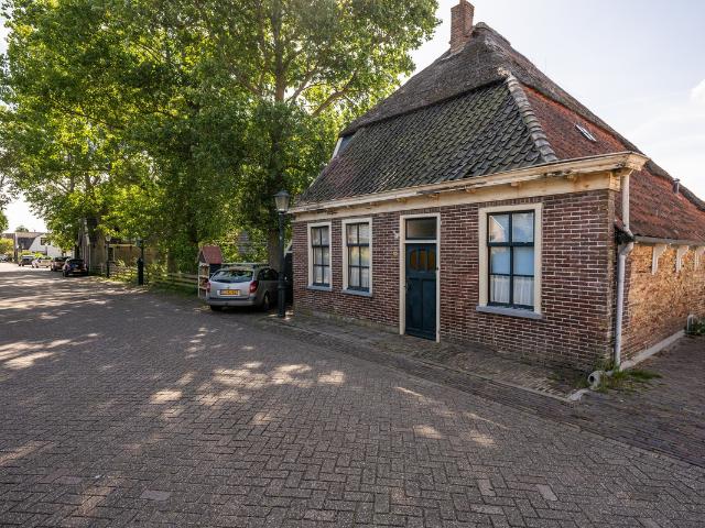 Woonboerderij te koop