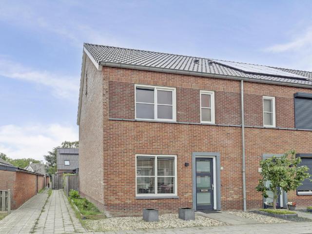 Eengezinswoning te koop in Kruiningen, Kruiningen - Kern