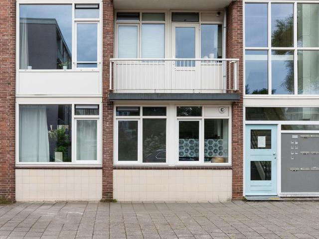Benedenwoning te koop in Amsterdam, Buitenveldert