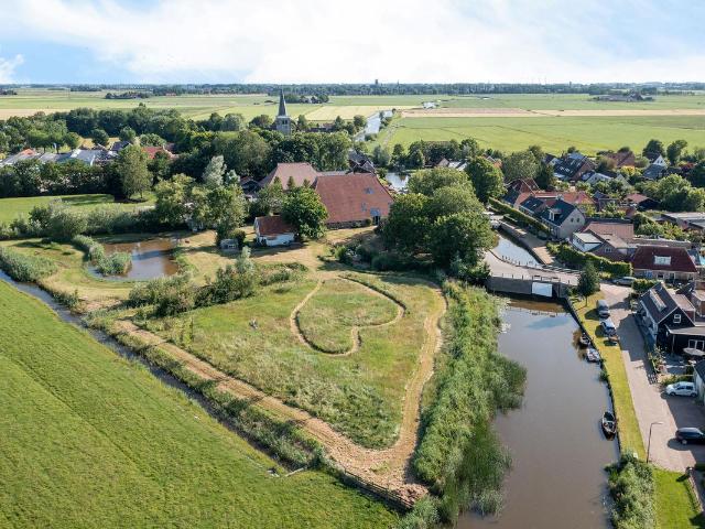Woonboerderij te koop in Burgwerd