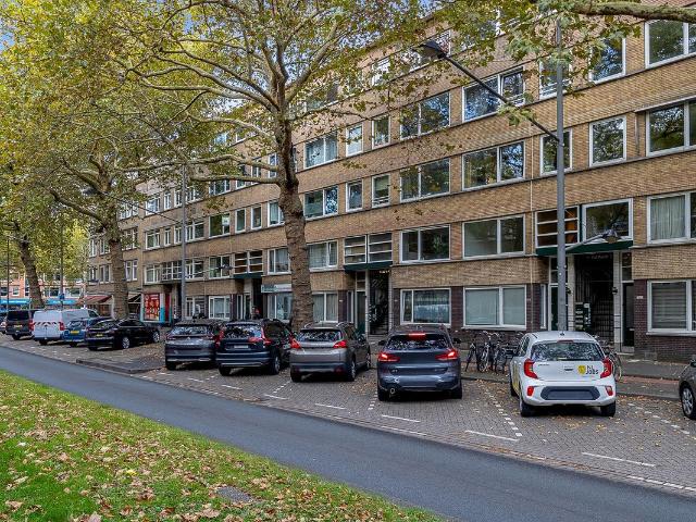 Bovenwoning te koop in Bloemhof, Rotterdam