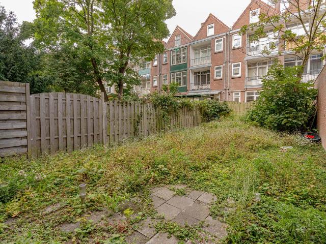 Benedenwoning te koop in Charlois, Rotterdam