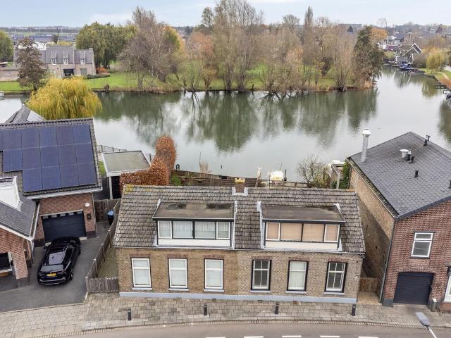 Woning te koop in Hendrik-ido-ambacht, Zuid Holland