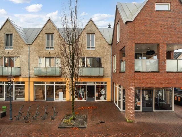 Dubbele Bovenwoning te koop in Dorp, Zoetermeer