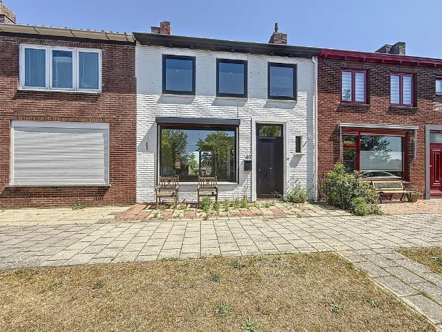 Eengezinswoning te koop in Schoondijke, Dam