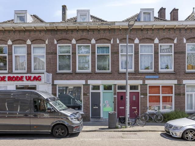 Benedenwoning te koop in Rotterdam, Carnisse