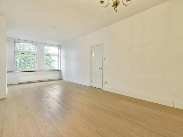 Bovenwoning te koop in West, Amsterdam