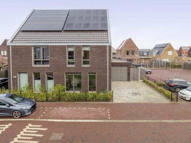 Eengezinswoning te koop in Julianadorp-Oost, Den Helder