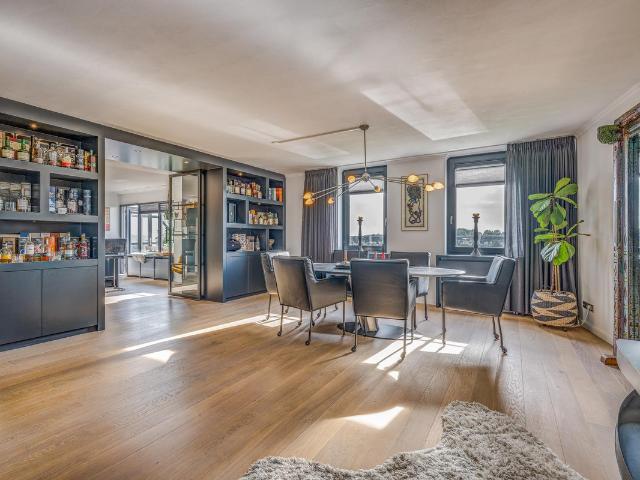 Penthouse te koop in Voorschoten, Zuid Holland