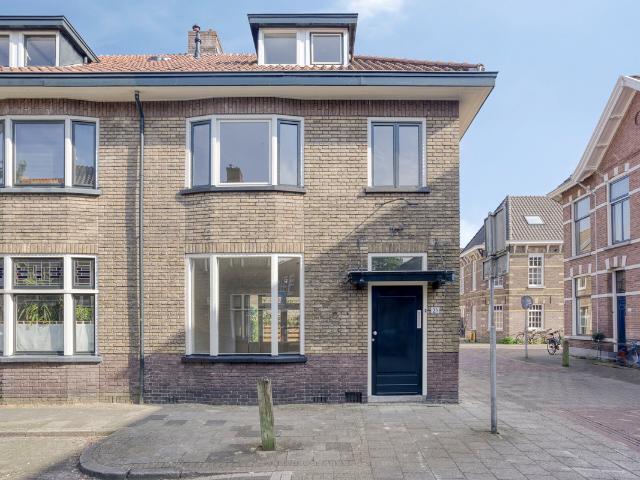 Eengezinswoning te koop in Zwolle, Binnenstad