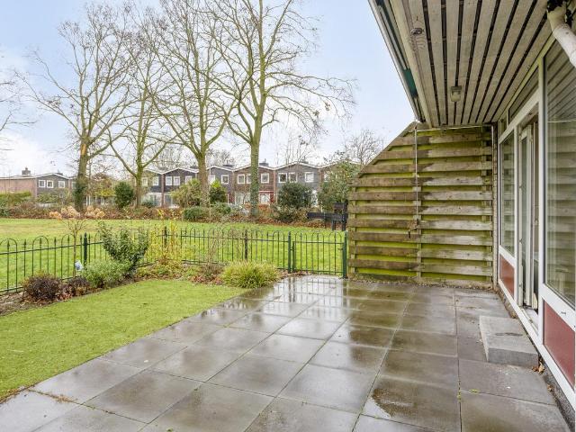 Benedenwoning te koop in Aahof, Zwolle