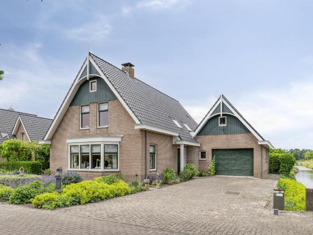 Chalet te koop in Heerhugowaard
