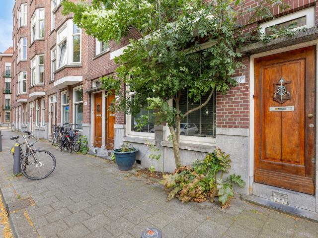 Bovenwoning te koop in Rotterdam, Nieuwe Westen