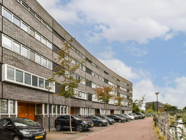 Eengezinswoning te koop in Sloten, Amsterdam