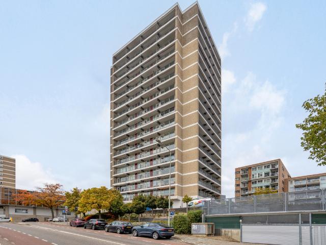 Bovenwoning te koop in Eikenderveld, Heerlen