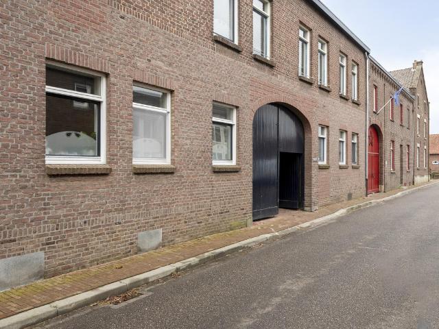 Woning te koop in Einighausen, Limburg