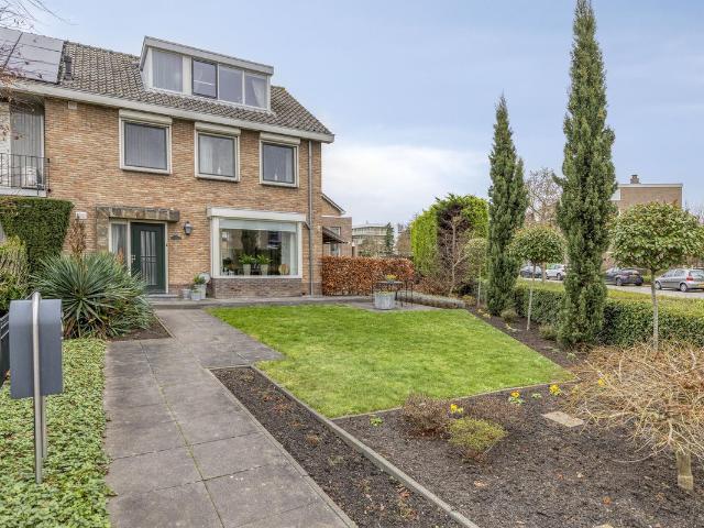 Woning te koop in Ridderkerk, Zuid Holland