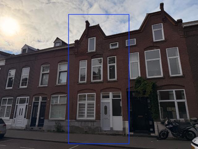 Woning te koop in Charlois, Rotterdam