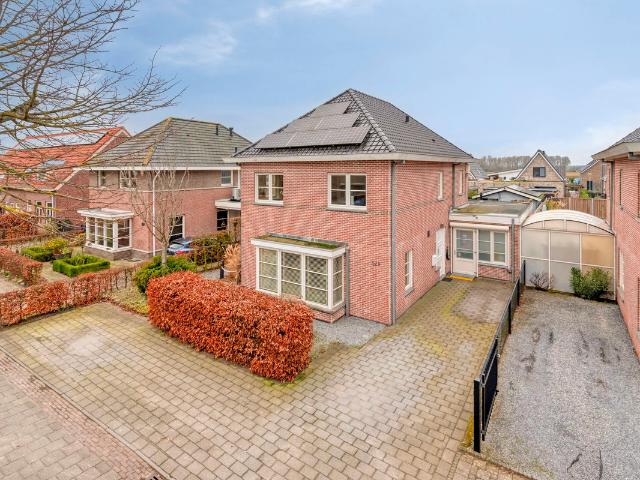 Woning te koop in Steenbergen, Noord Brabant