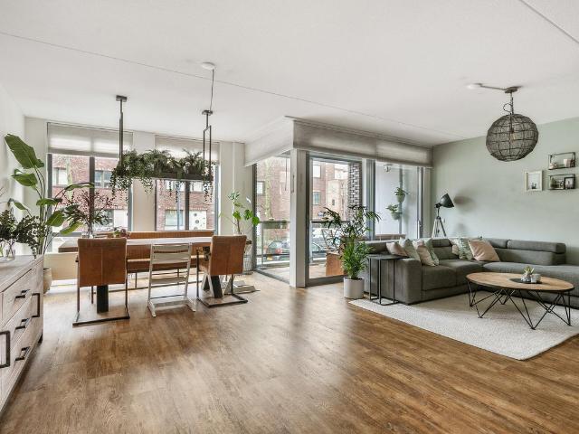 Benedenwoning te koop in Oost, Amsterdam
