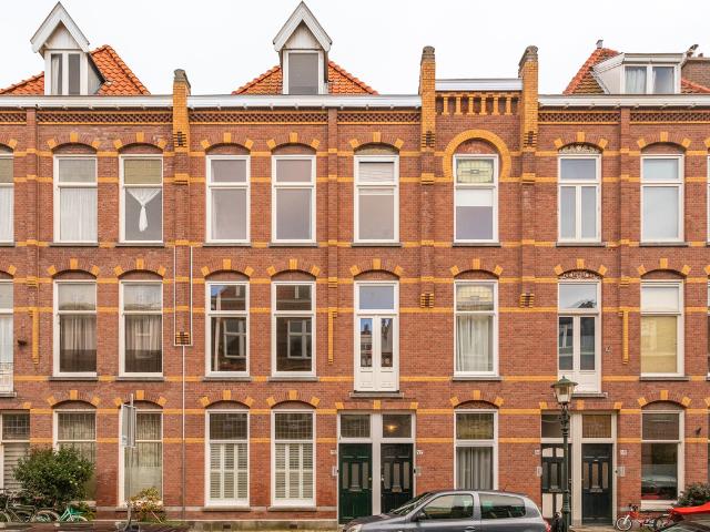 Bovenwoning te koop in Den Haag, Zuid Holland