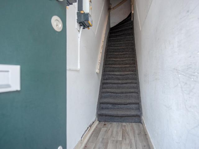 Bovenwoning te koop in Vooruit II, Den Haag