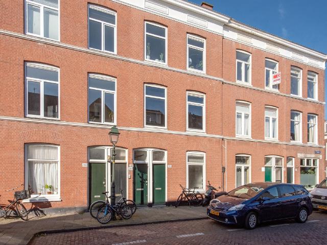 Benedenwoning te koop in 's-gravenhage, Vooruit II