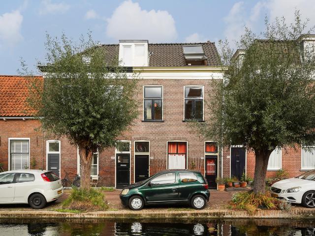Bovenwoning te koop in Binnenstad, Delft