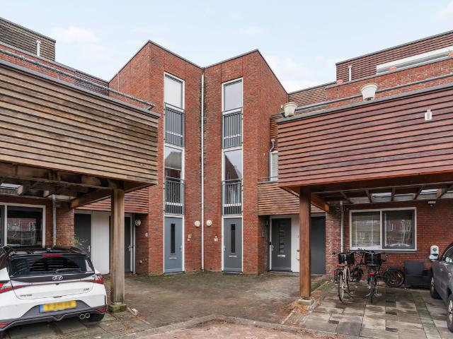 Dubbele Bovenwoning te koop in Carnisselande, Barendrecht