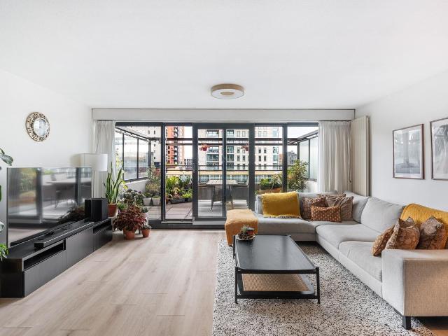 Dubbele Bovenwoning te koop in Stadsdriehoek, Rotterdam
