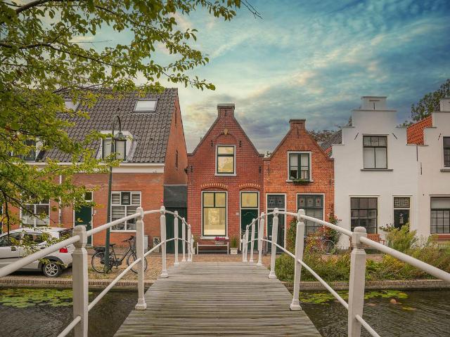 Geschakelde Woning te koop in Binnenstad, Delft