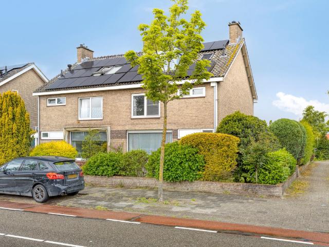 Herenhuis te koop in Voorschoten Herenhuis te koop in Voorschoten