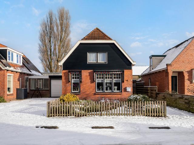 Woning te koop in Sint Jacobiparochie, Friesland