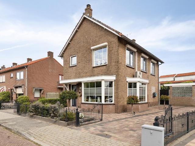 Woonboerderij te koop in Bunschoten, Utrecht