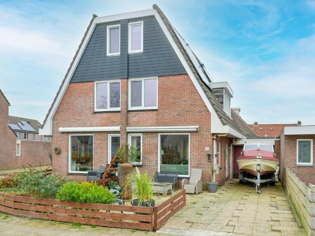 Woning te koop in Medemblik, Noord Holland