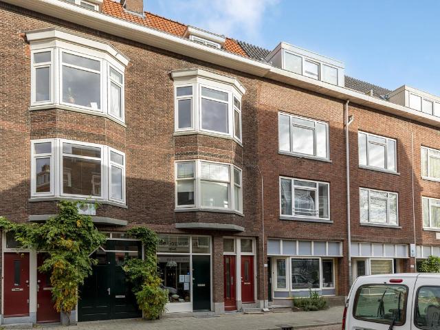 Bovenwoning te koop in Oud-Charlois, Rotterdam